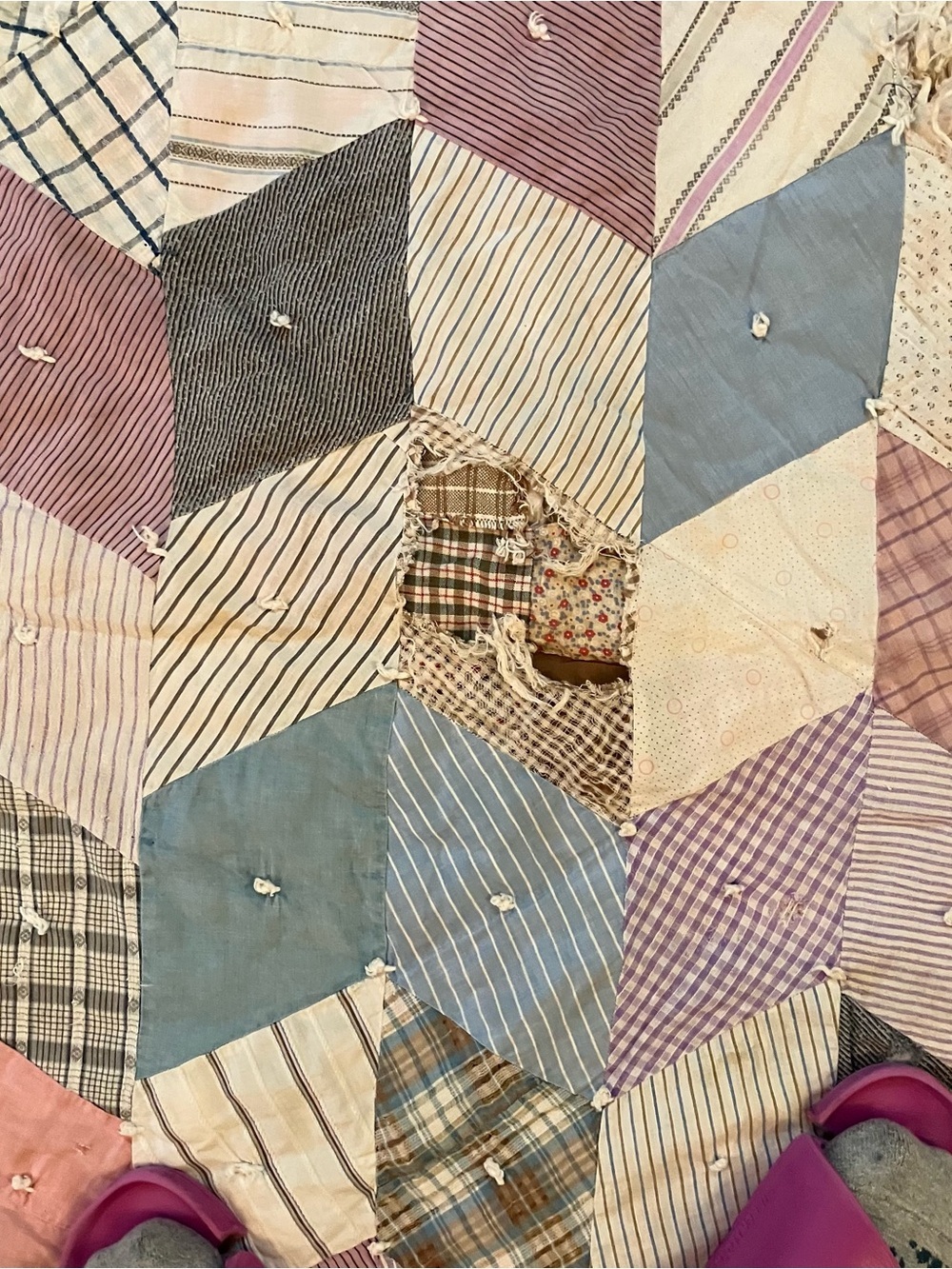 VTG Handmade Hand Quilted Diamond Scrap 70x 75 Twin Throw Quilt Farmhouse - Picture 12 of 16